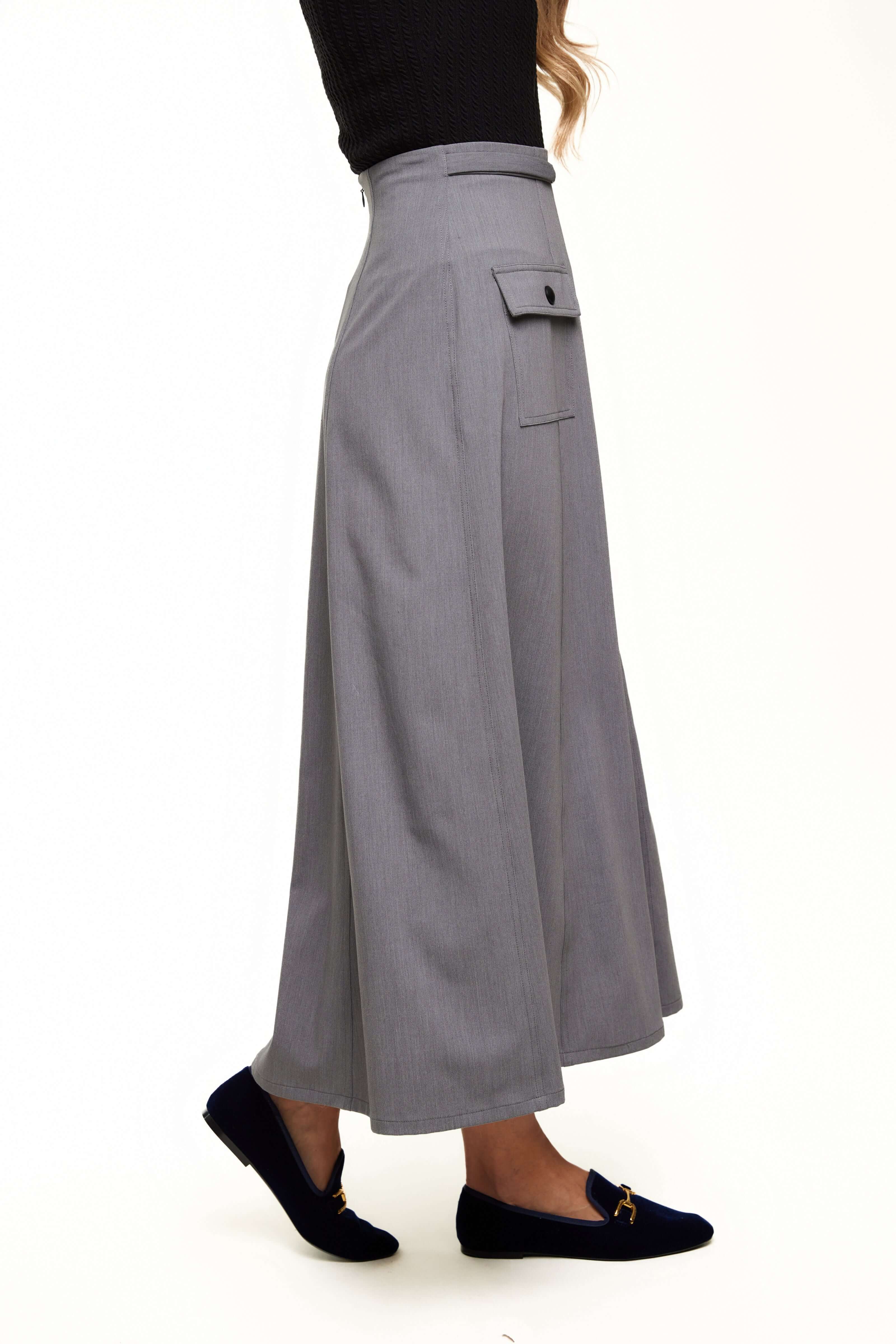 The Diana Skirt, Lt Gray – Olivvi World