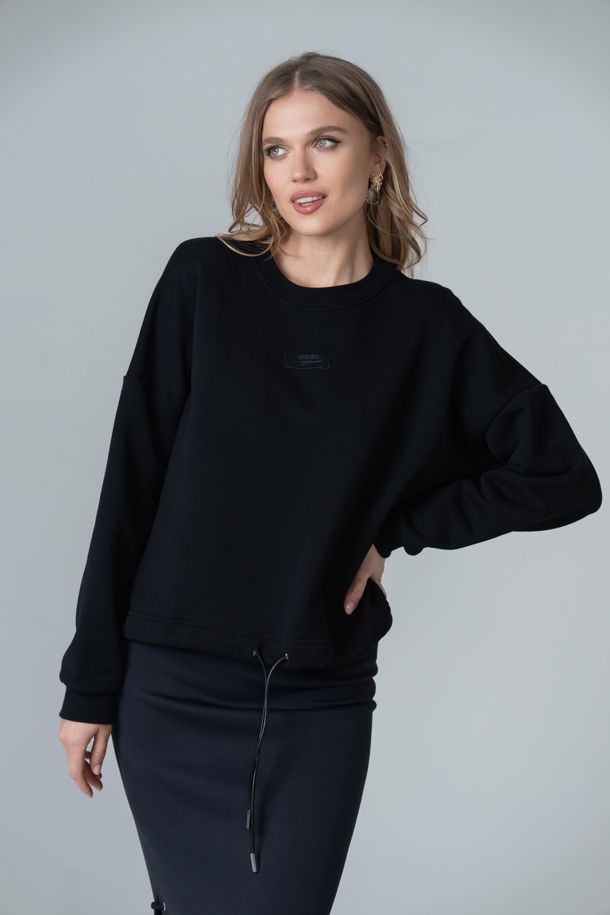Drawstring Pullover Sweater - Black - Olivvi World
