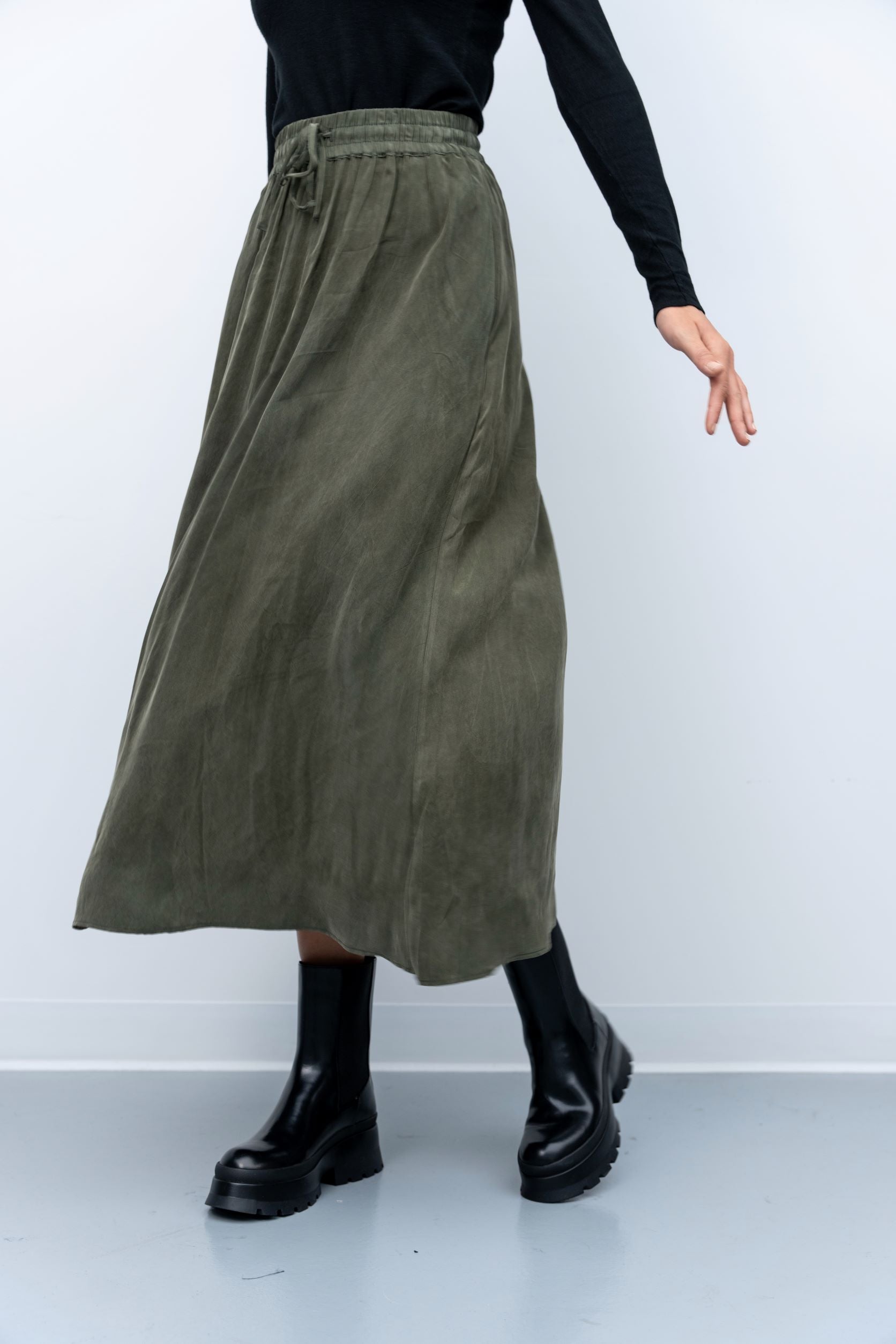 Cupro Maxi Skirt - Hunter Green - Olivvi World