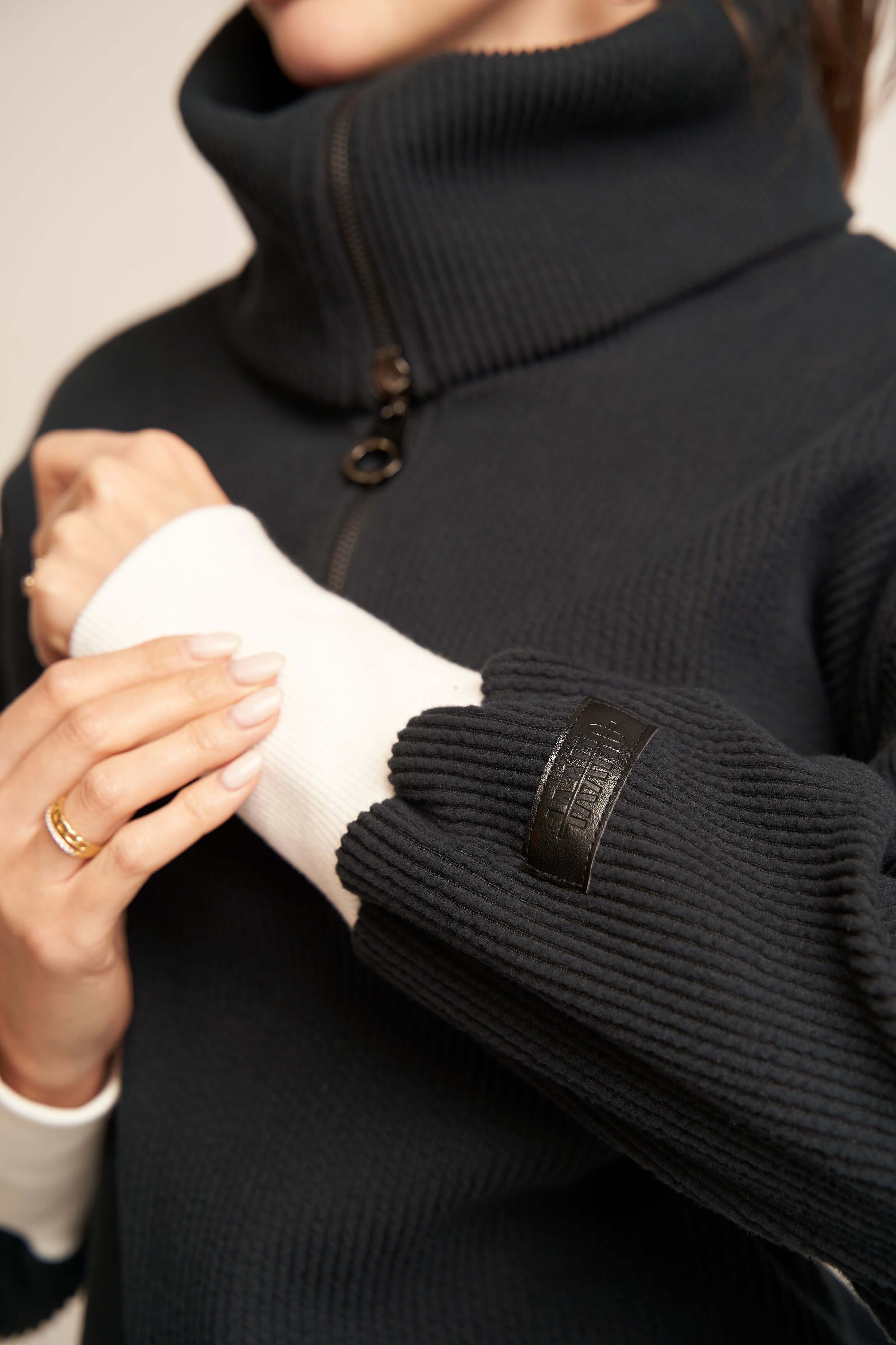 Double Layer Pullover - Black and White - Olivvi World