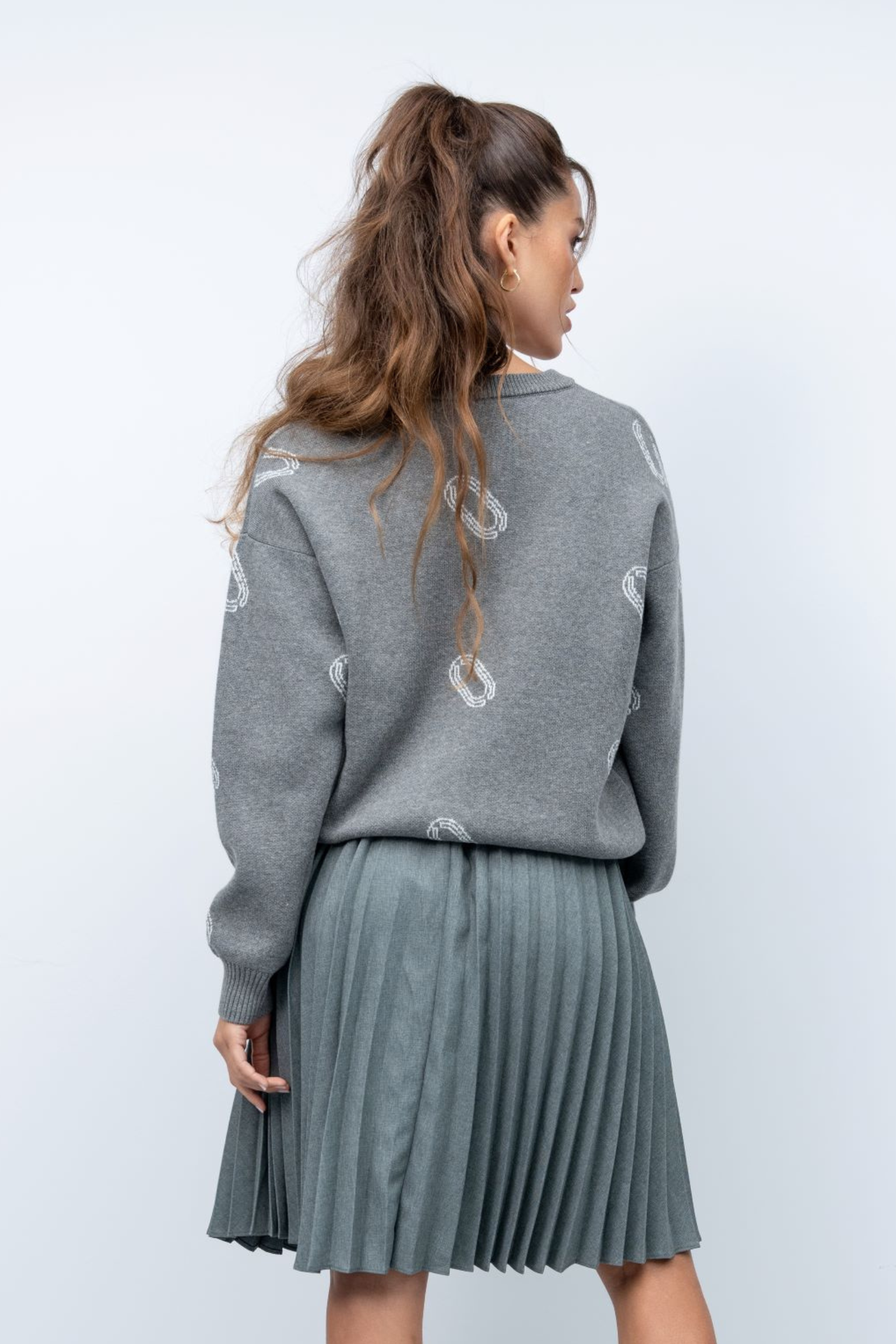 Oversized Logo Icon Sweater - Dark Grey - Olivvi World