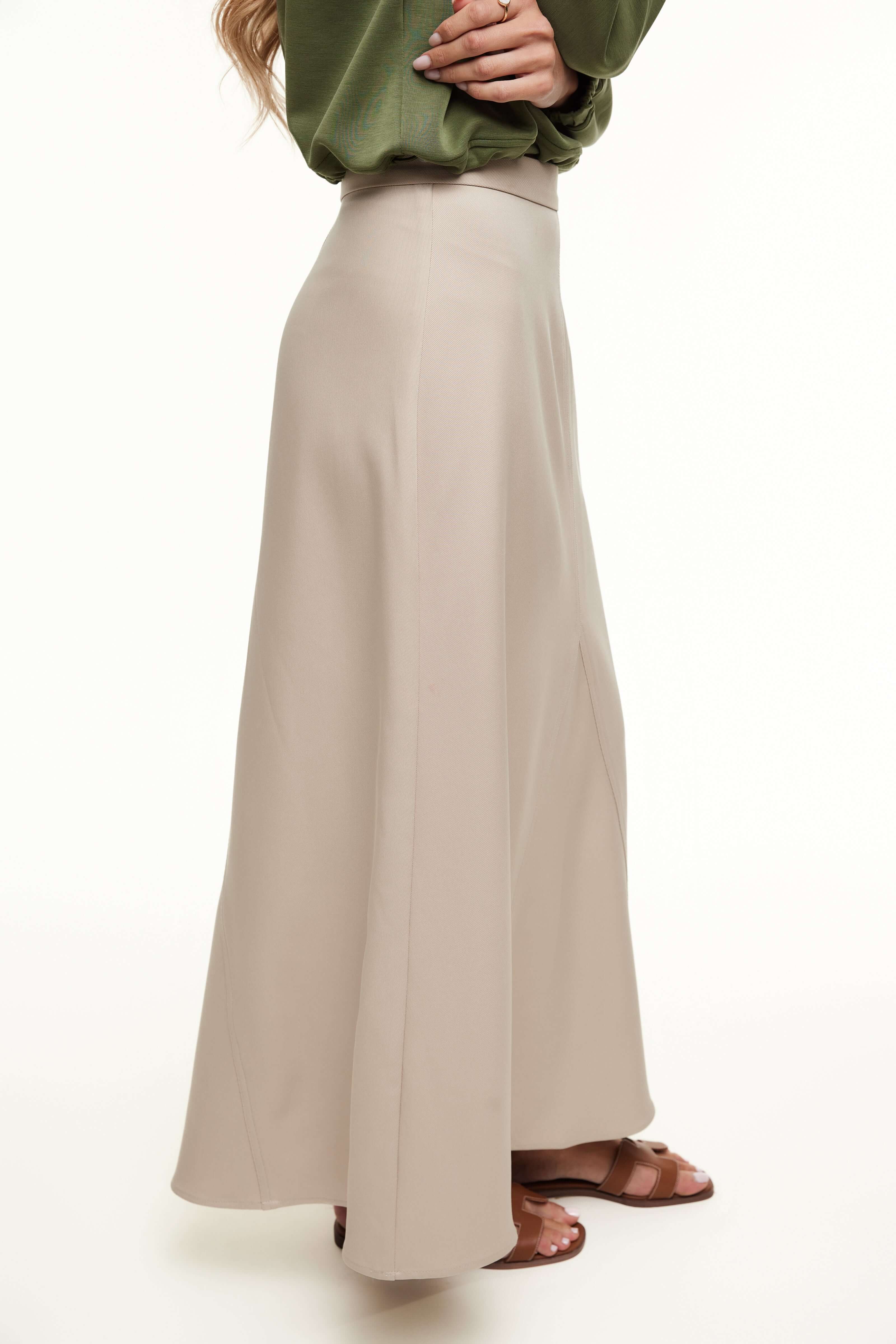 Raven Skirt, Beige - Olivvi World