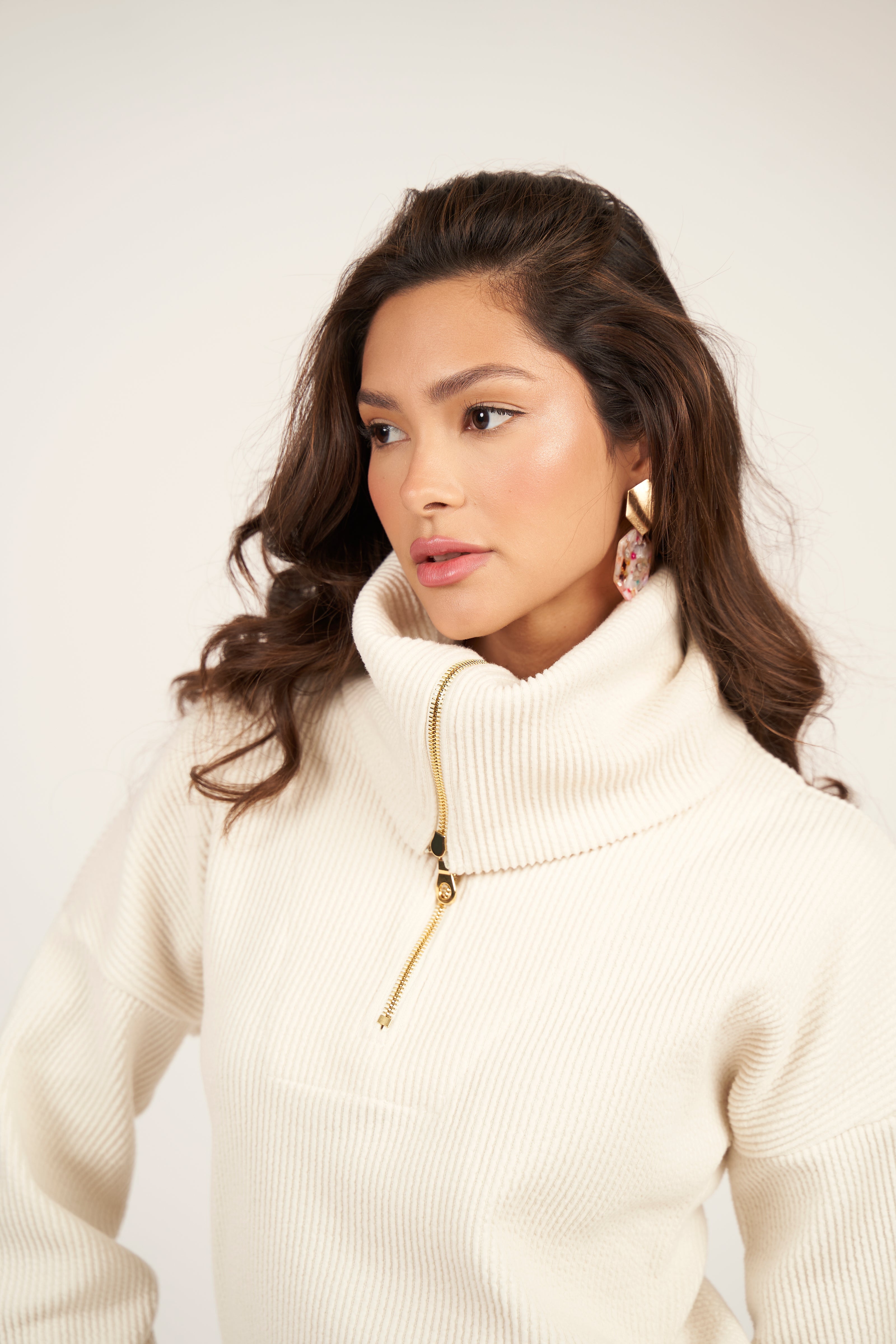 Double Layer Pullover - Ivory and White - Olivvi World
