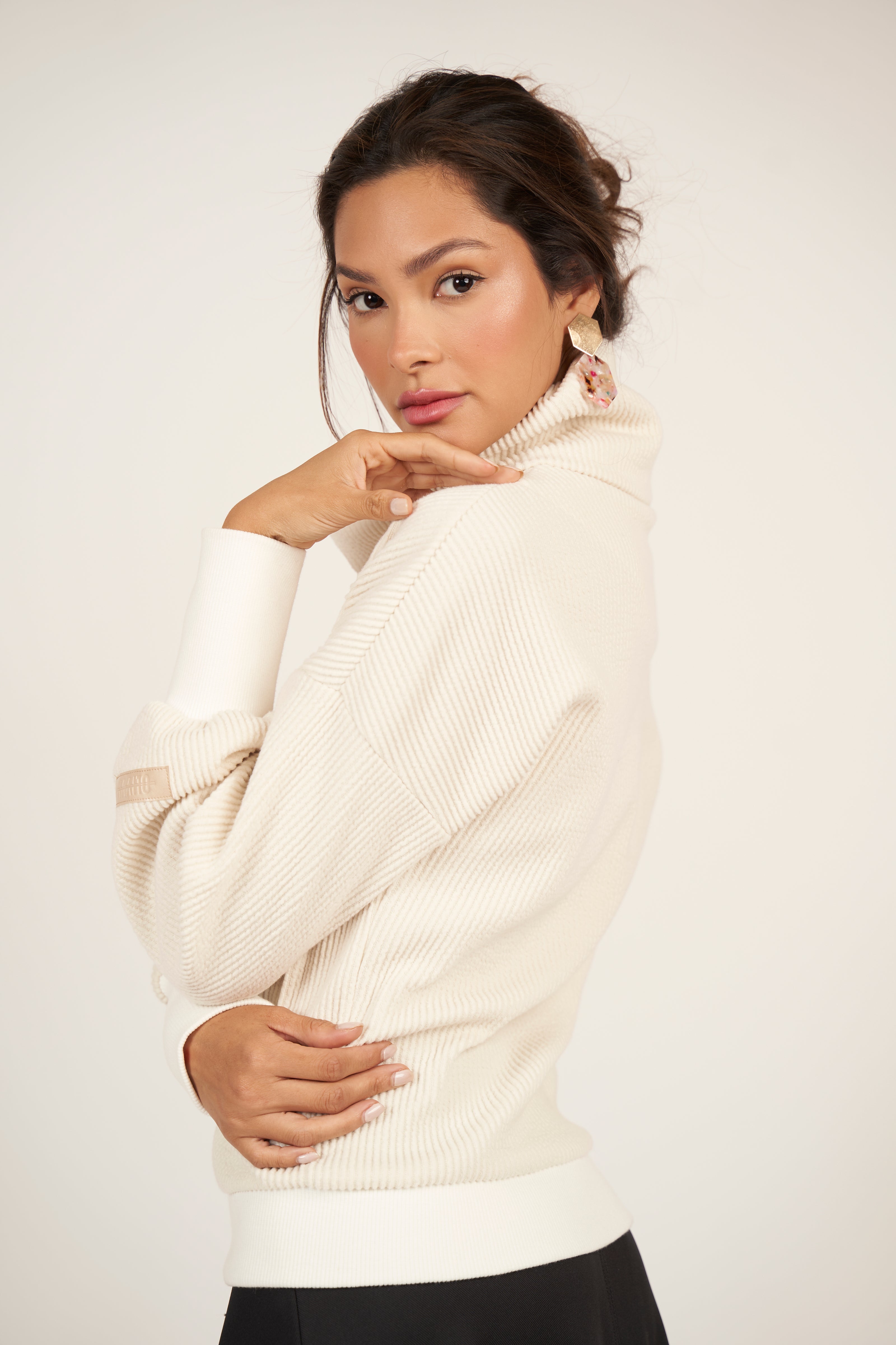 Double Layer Pullover - Ivory and White - Olivvi World