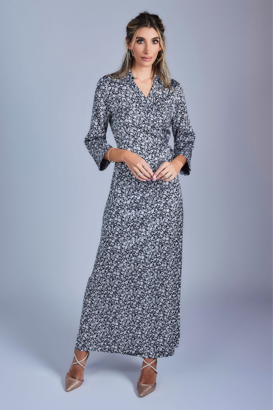 Floral Maxi Wrap Dress - Navy and white - Olivvi World