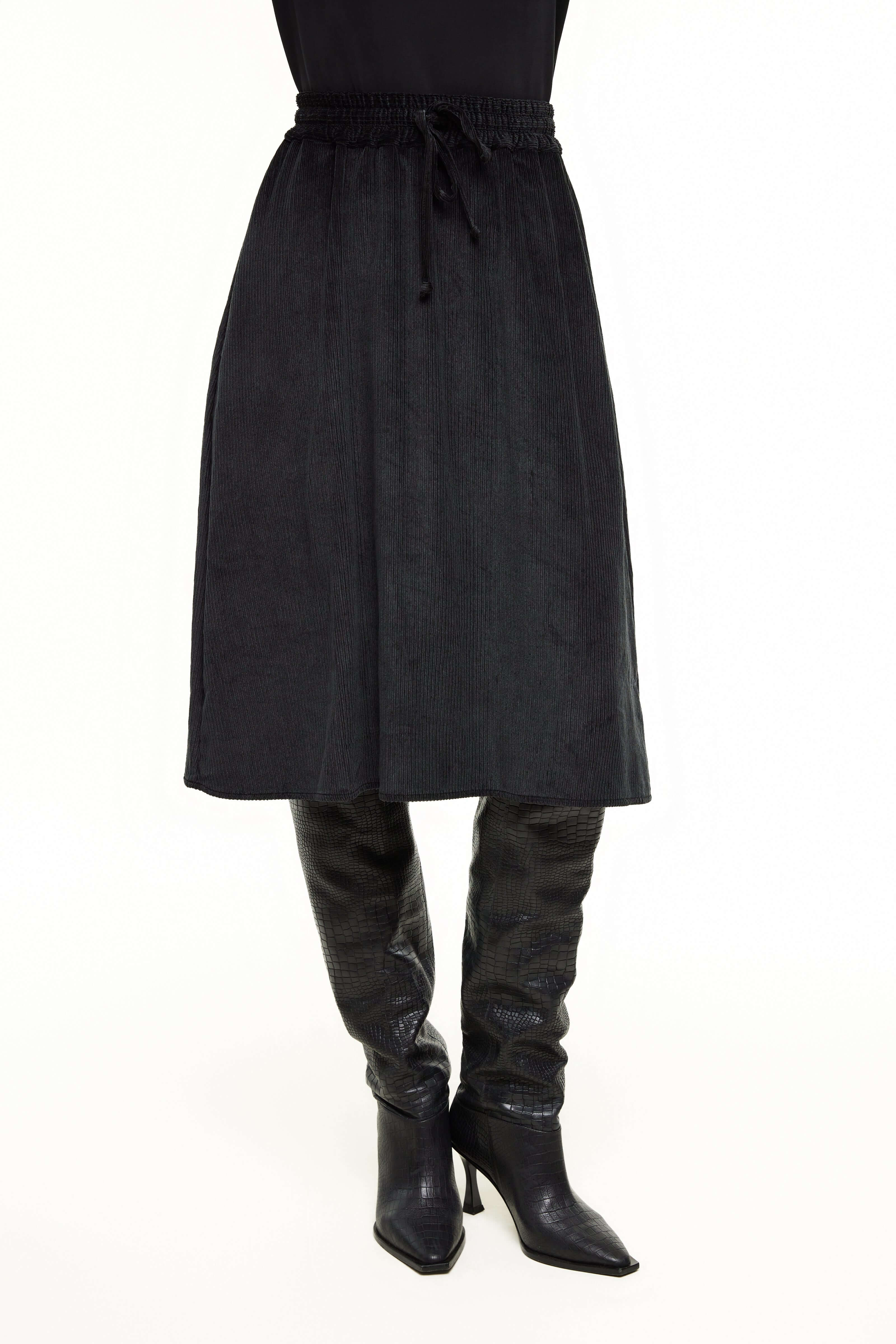 Short Corduroy Cupro Skirt, Black Cord – Olivvi World
