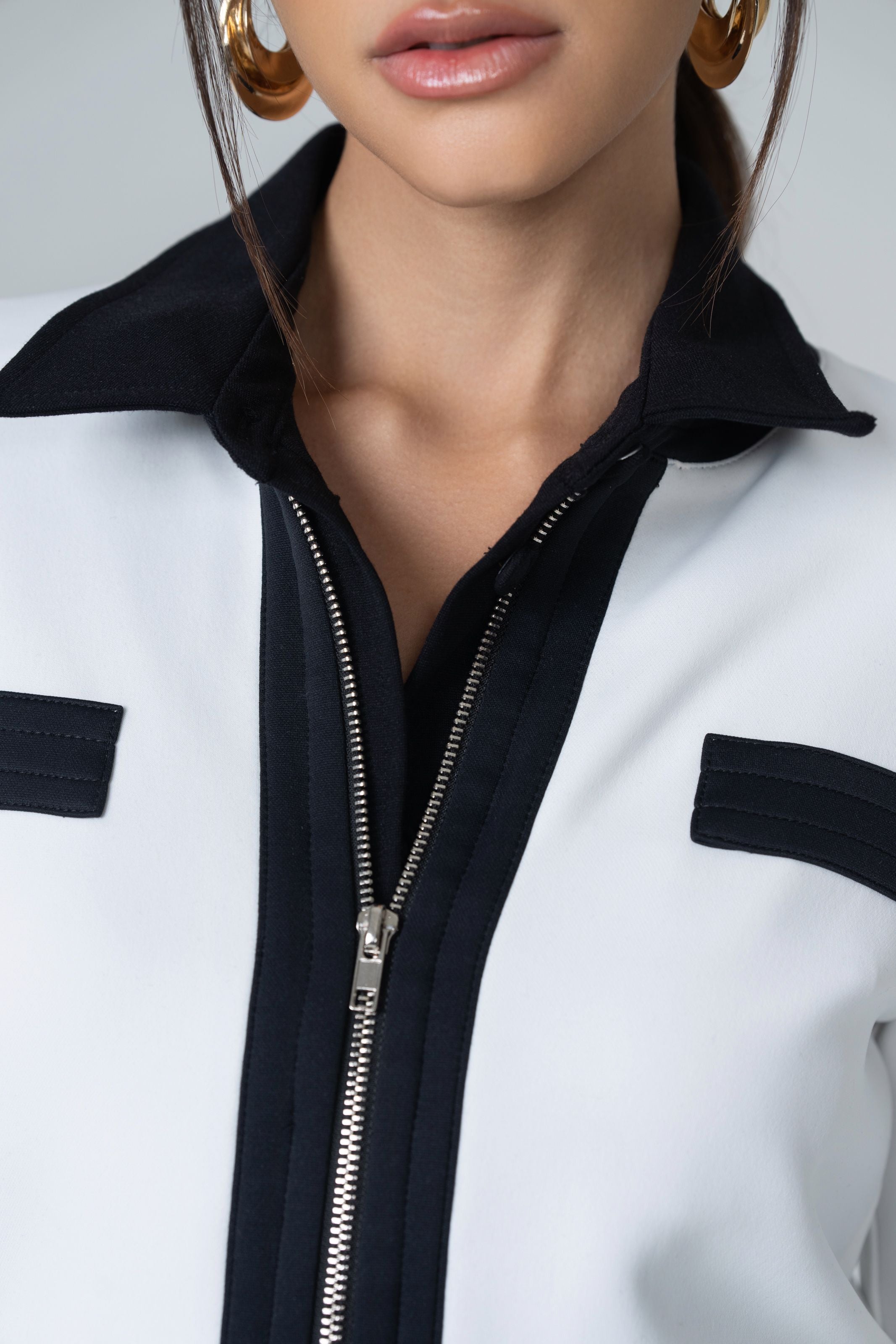 Cropped Bolero Zipper Jacket - White and Black - Olivvi World