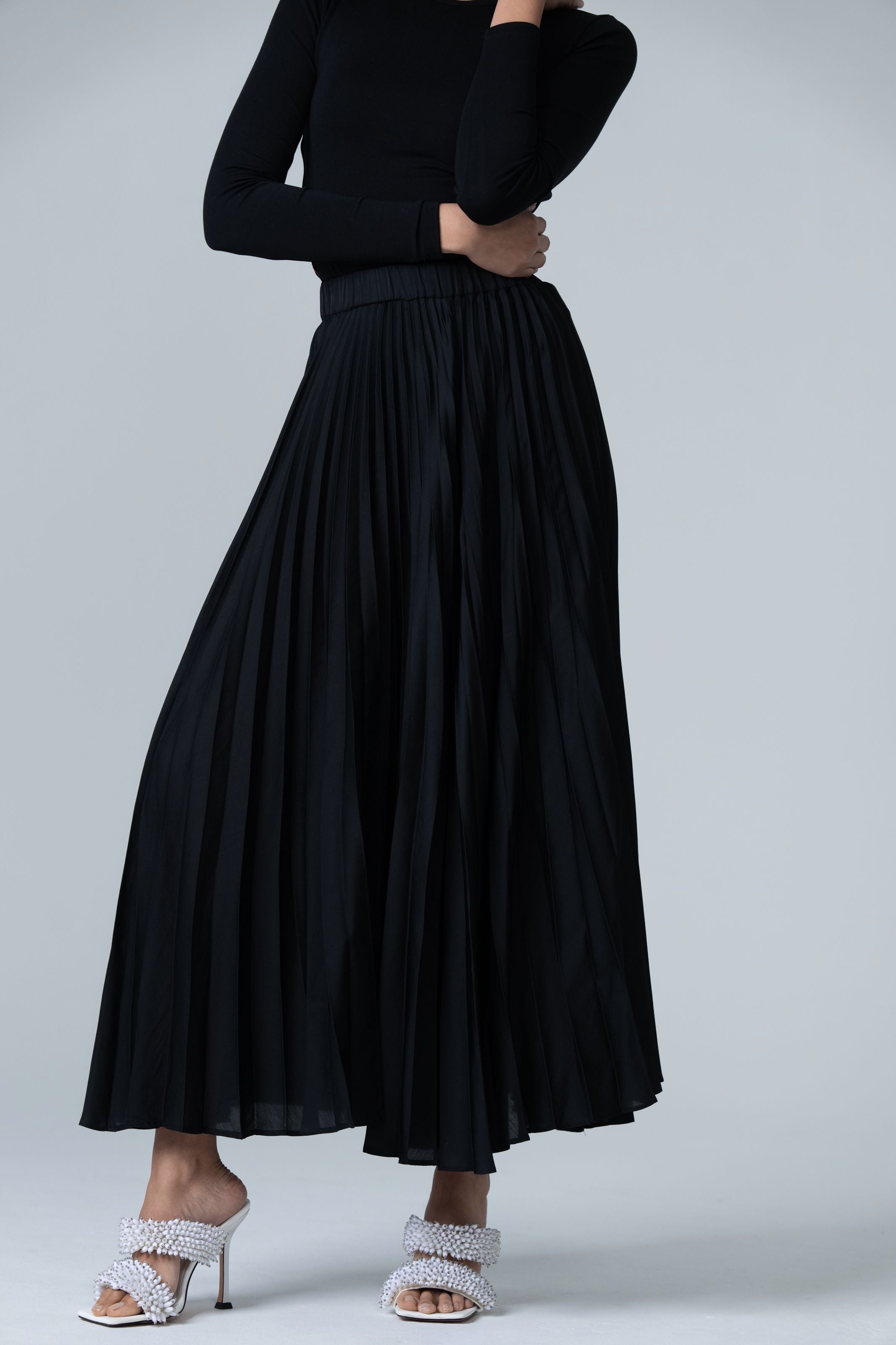 Pleated Maxi Skirt - Black - Olivvi World